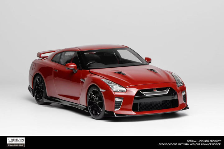 Motorhelix 1:18 Nissan GT-R (R35) Track Edition Engineered by NISMO 2020 (3 Colors)