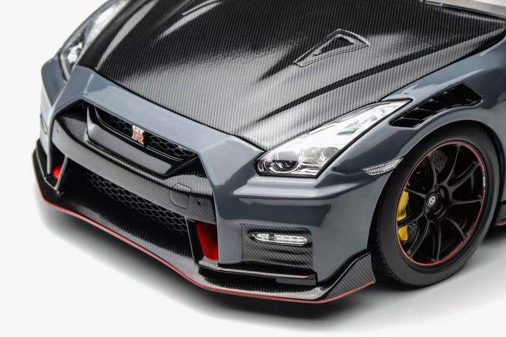 [Preorder] Motorhelix 1:18 Nissan GT-R NISMO (R35) Special Edition 2022 (3 Colors)