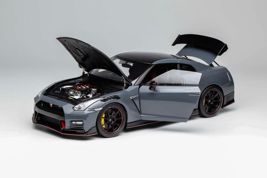 [Preorder] Motorhelix 1:18 Nissan GT-R NISMO (R35) Special Edition 2022 (3 Colors)