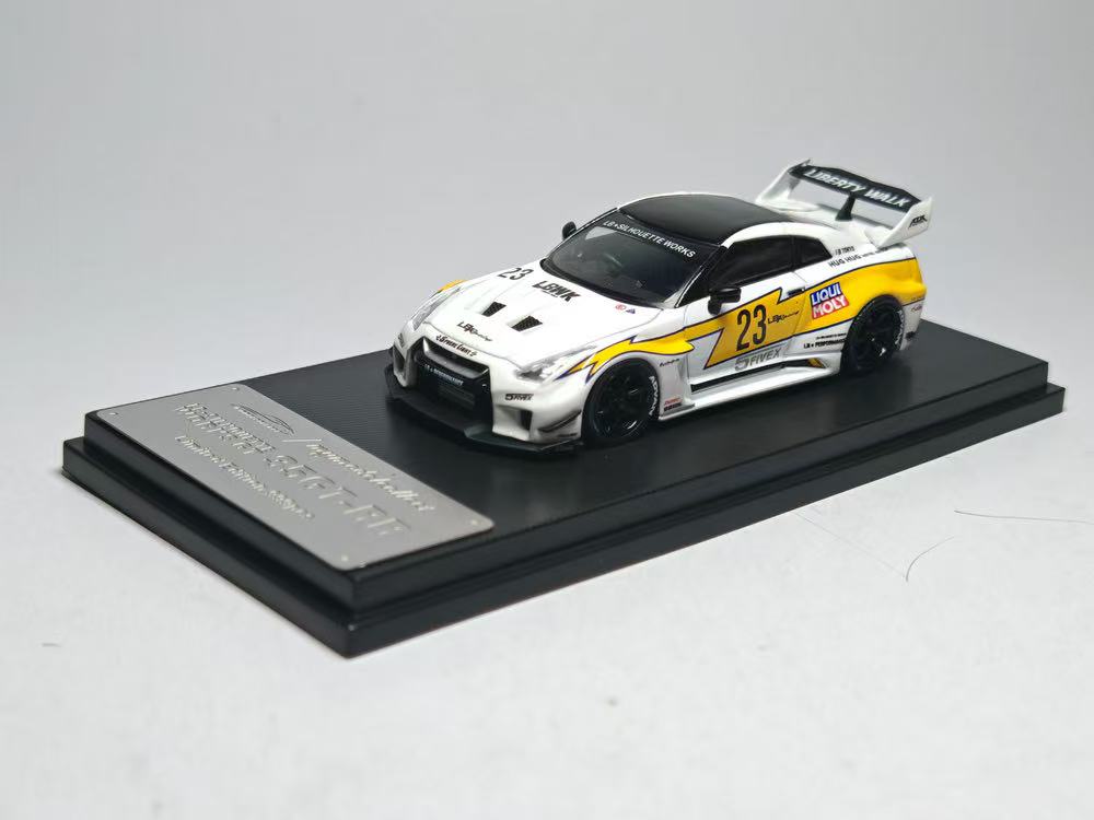 [Preorder] Model Collect 1:64 LBWK Nissan GTR GT White Flash Livery (2 Colours)