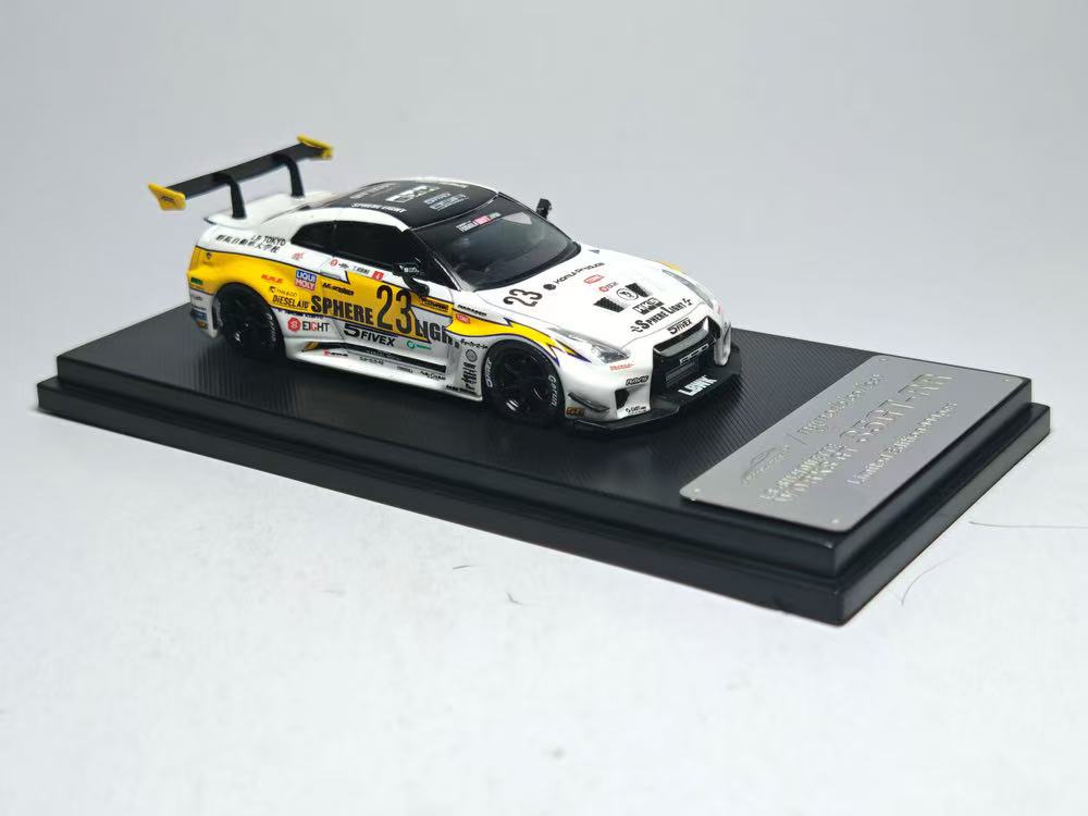 [Preorder] Model Collect 1:64 LBWK Nissan GTR GT White Flash Livery (2 Colours)