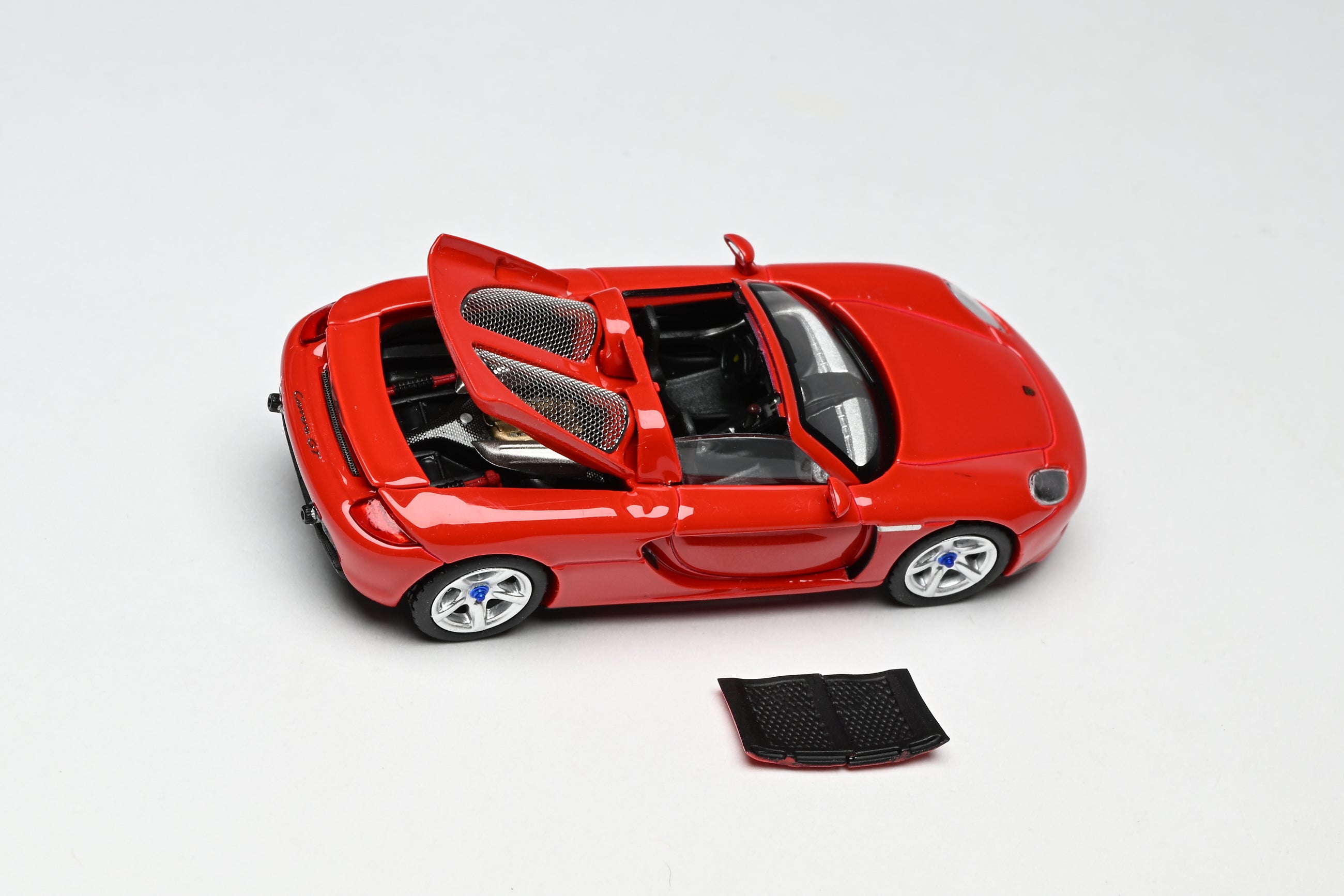 Preorder] Funny Model 1:64 Porsche Carrera GT (3 Colours