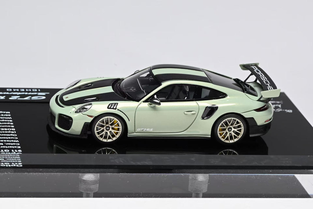 [Preorder] DMH 1:64 Porsche 911 GT2 RS Urban Bamboo