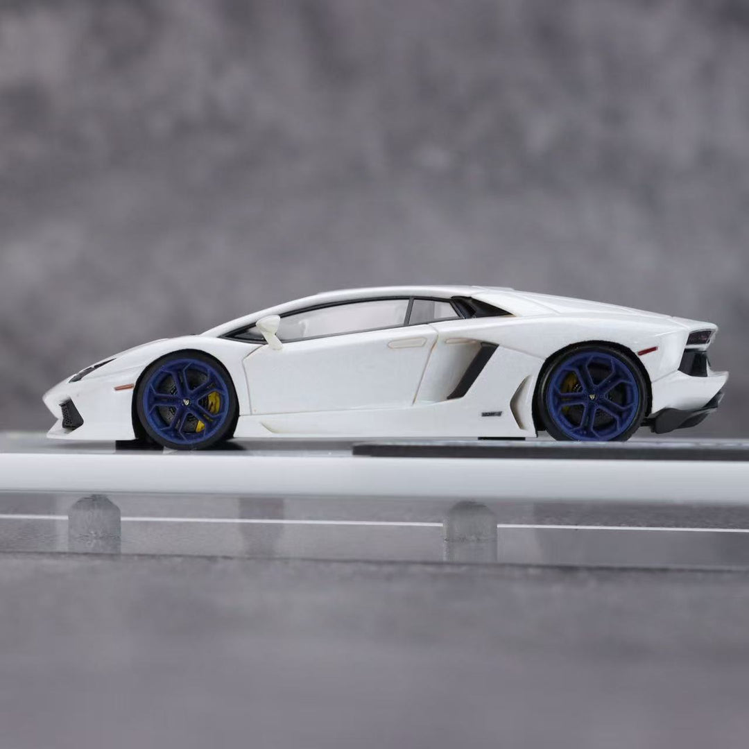[Preorder] Tardis 1:64 Lamborghini LP700 (2 Colours)