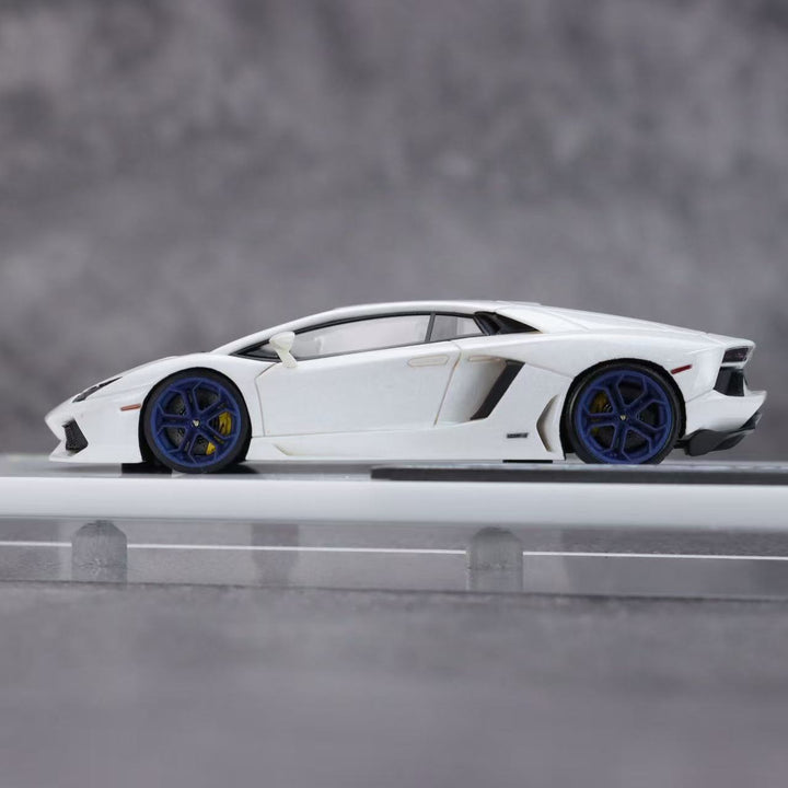 [Preorder] Tardis 1:64 Lamborghini LP700 (2 Colours)