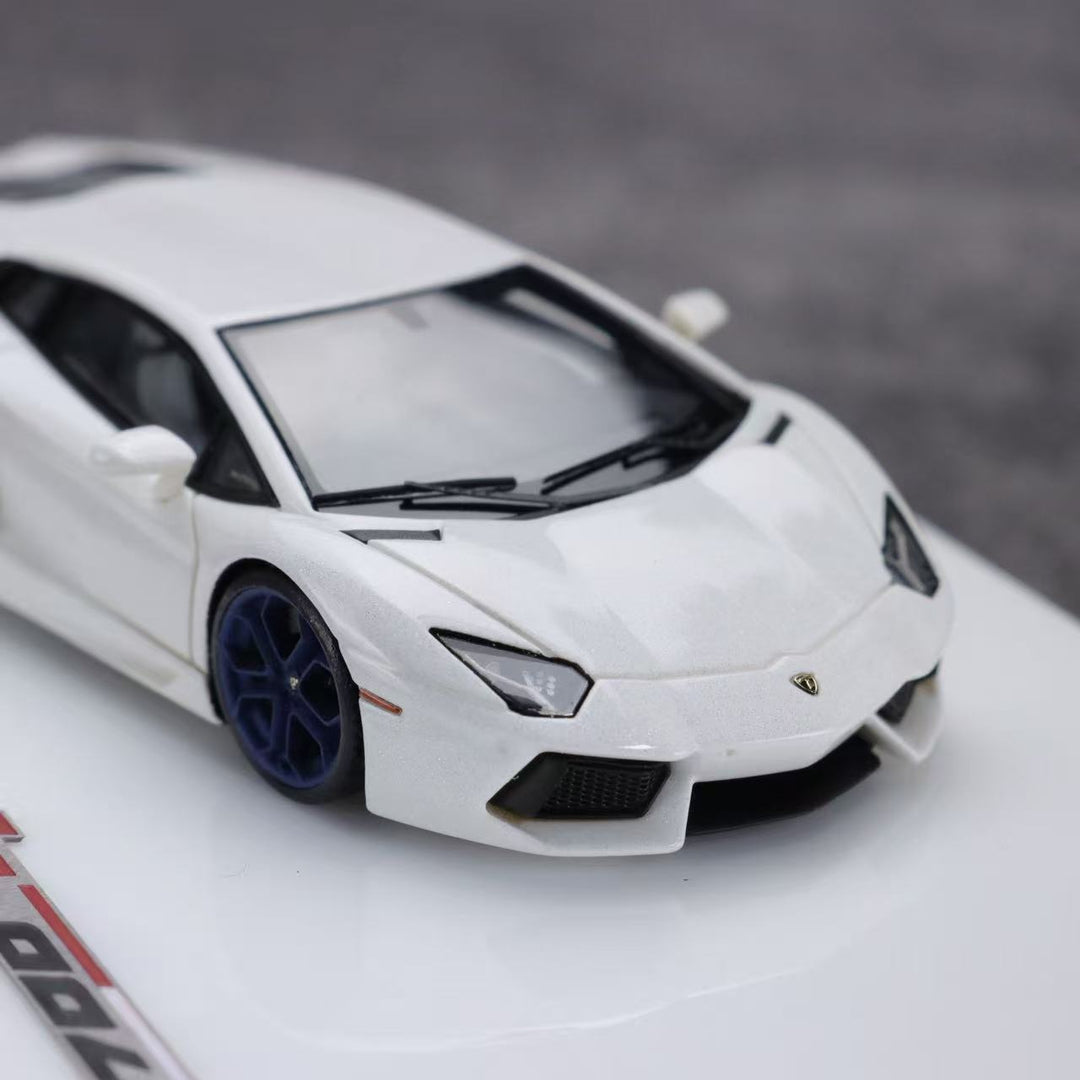 [Preorder] Tardis 1:64 Lamborghini LP700 (2 Colours)