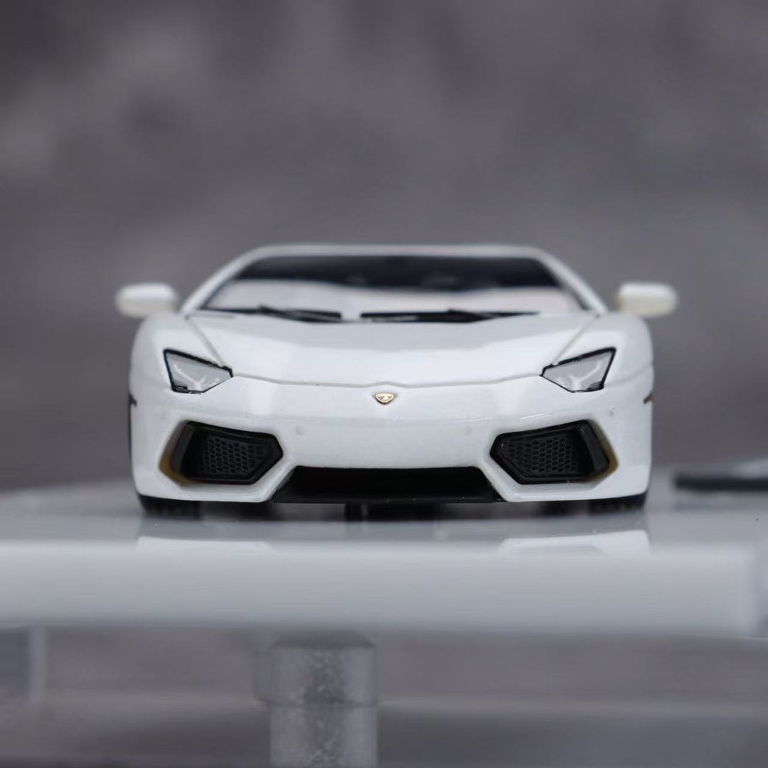 [Preorder] Tardis 1:64 Lamborghini LP700 (2 Colours)