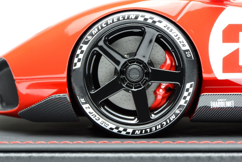 Motorhelix 1:18 Nilu 27 1 (2 Colours)