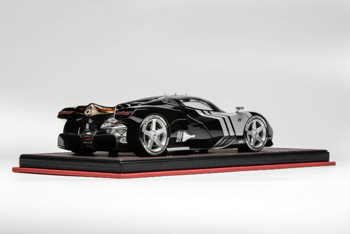 Motorhelix 1:18 Nilu 27 1 (2 Colours)