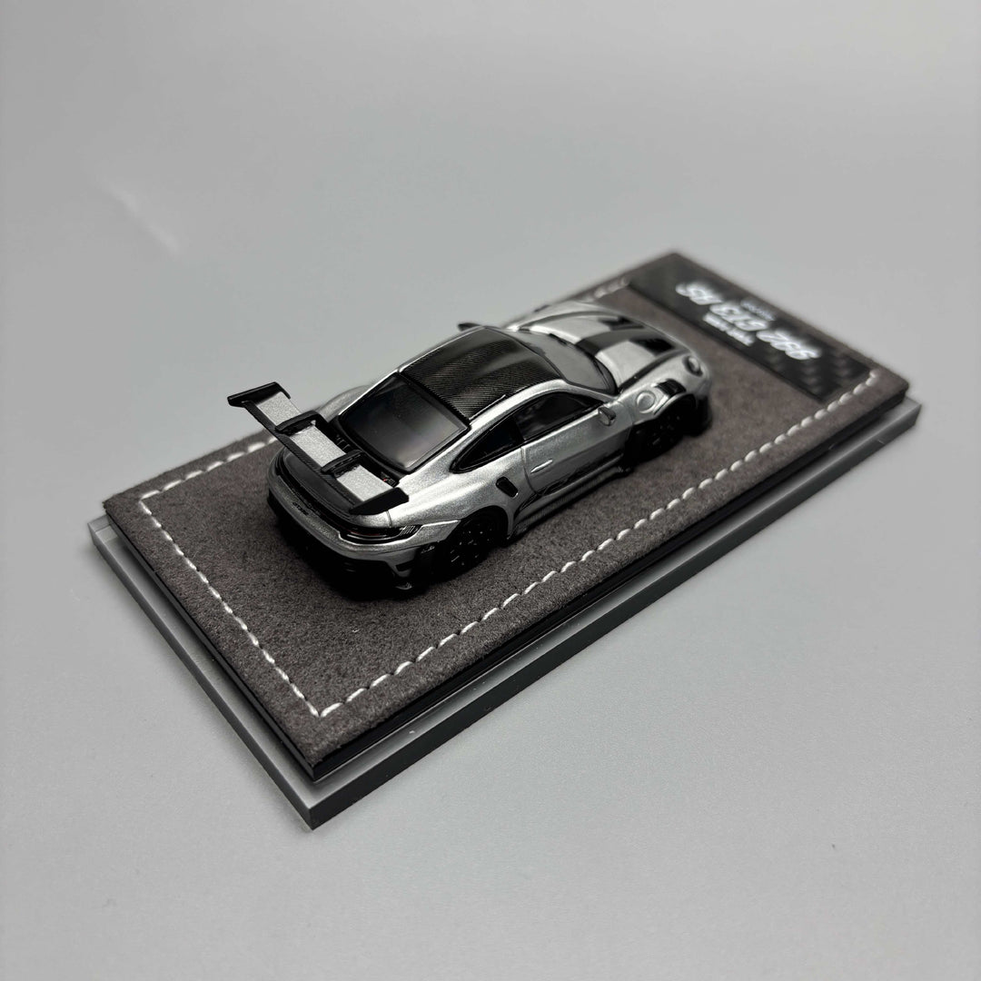 [Preorder] TOP LUX 1:64 Porsche 992 GT3RS Silver