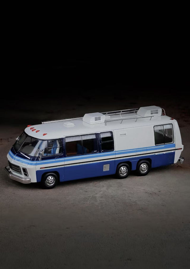 [Preorder] MK Miniatures 1:64 1978 GMC Motorhome APA XPO Edition (2 Colours)