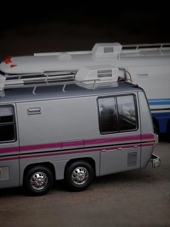 [Preorder] MK Miniatures 1:64 1978 GMC Motorhome APA XPO Edition (2 Colours)