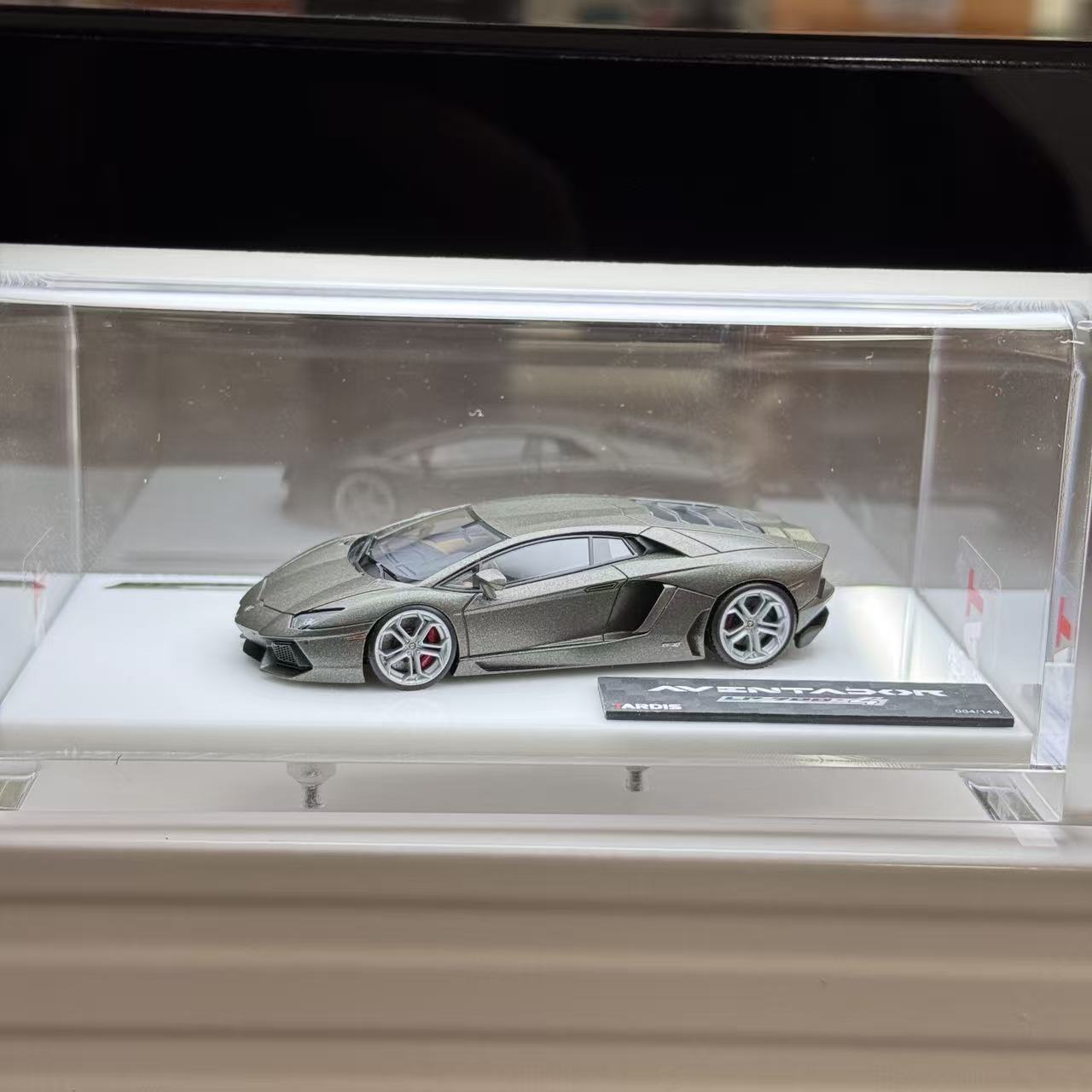 Preorder] Tardis 1:64 Lamborghini LP700-4 Gold – Horizon Diecast