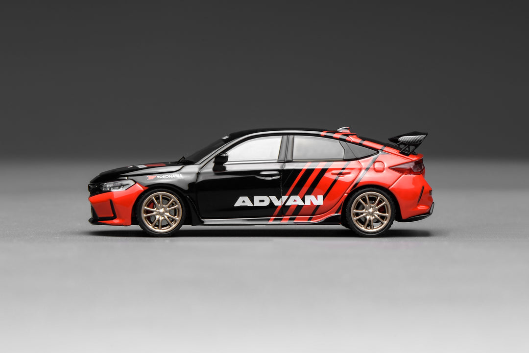[Preorder] MOTORHELIX 1:64 Honda Civic TYPE R (FL5) Advan Livery w/MF10 Wheels M65341