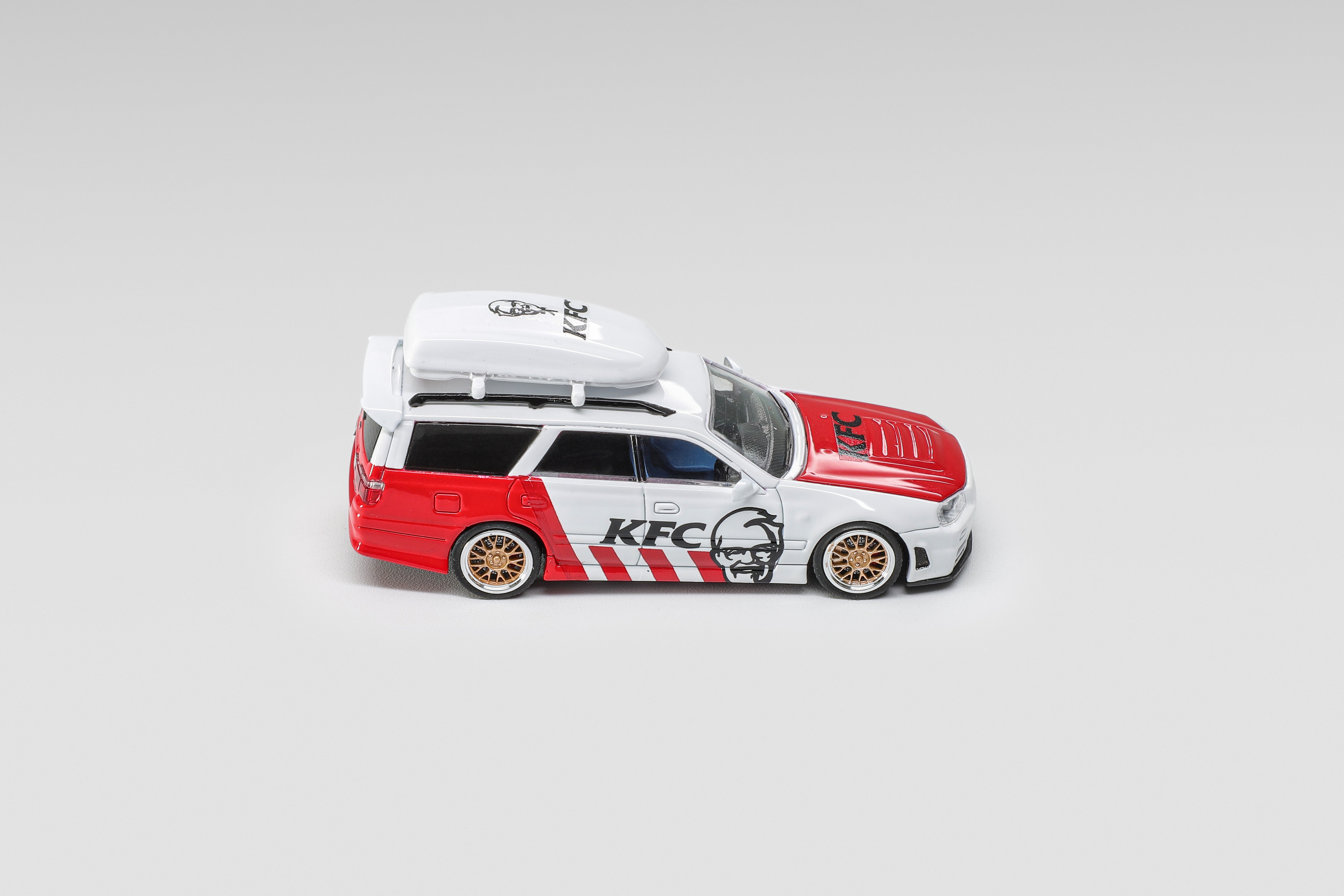 Zoom 1:64 Stagea 1st Generation WC34 260RS Wagon (6 Verisons