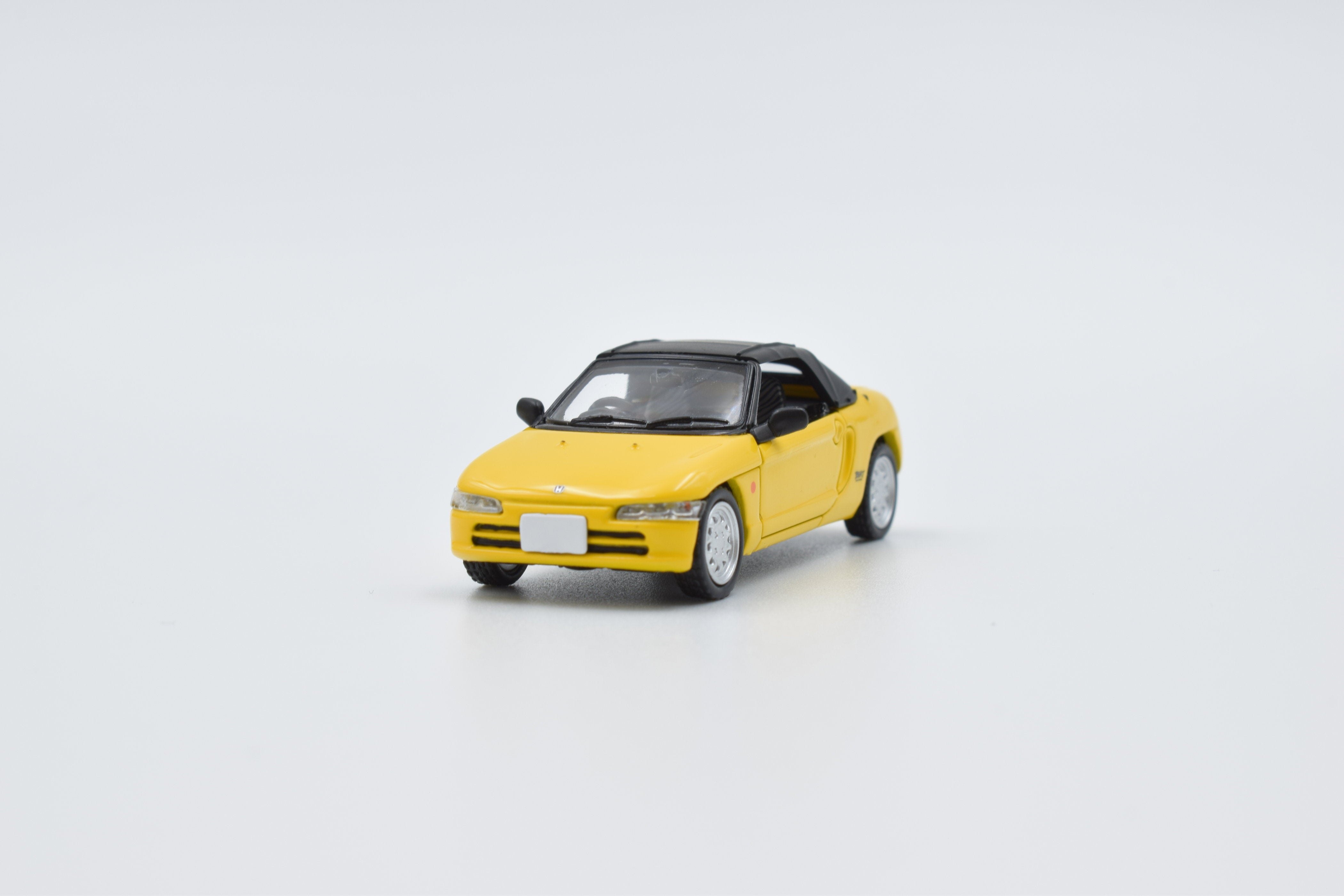 Model Model 1:64 Honda Beat Convertible 1991 Yellow – Horizon Diecast