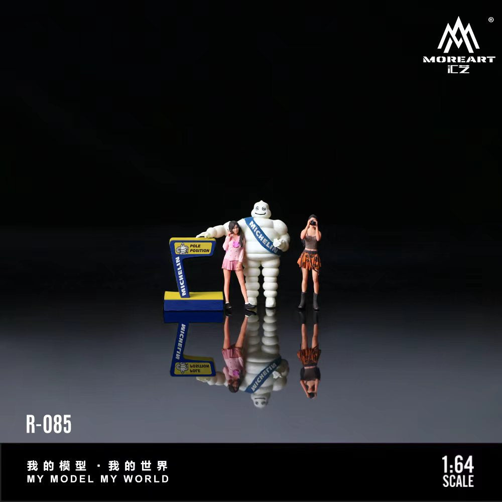 [Preorder] MoreArt 1:64 RACING TRACK BEAUTY PHOTOGRAPHY DOLL SET MO223085