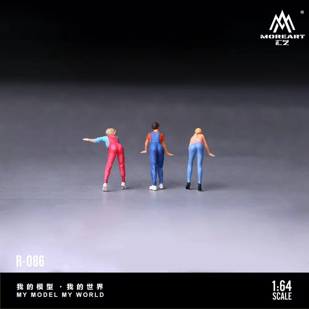 [Preorder] MoreArt 1:64 CAR WASH THREE SISTERS DOLL SET MO223086