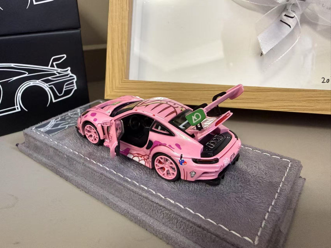 DWM 1:64 Porsche 911 GT3 Fully Open (4 Colours)