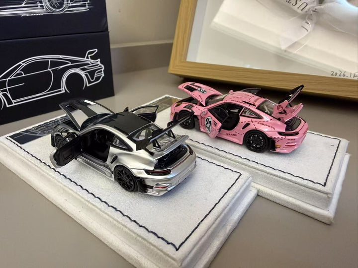 DWM 1:64 Porsche 911 GT3 Fully Open (4 Colours)