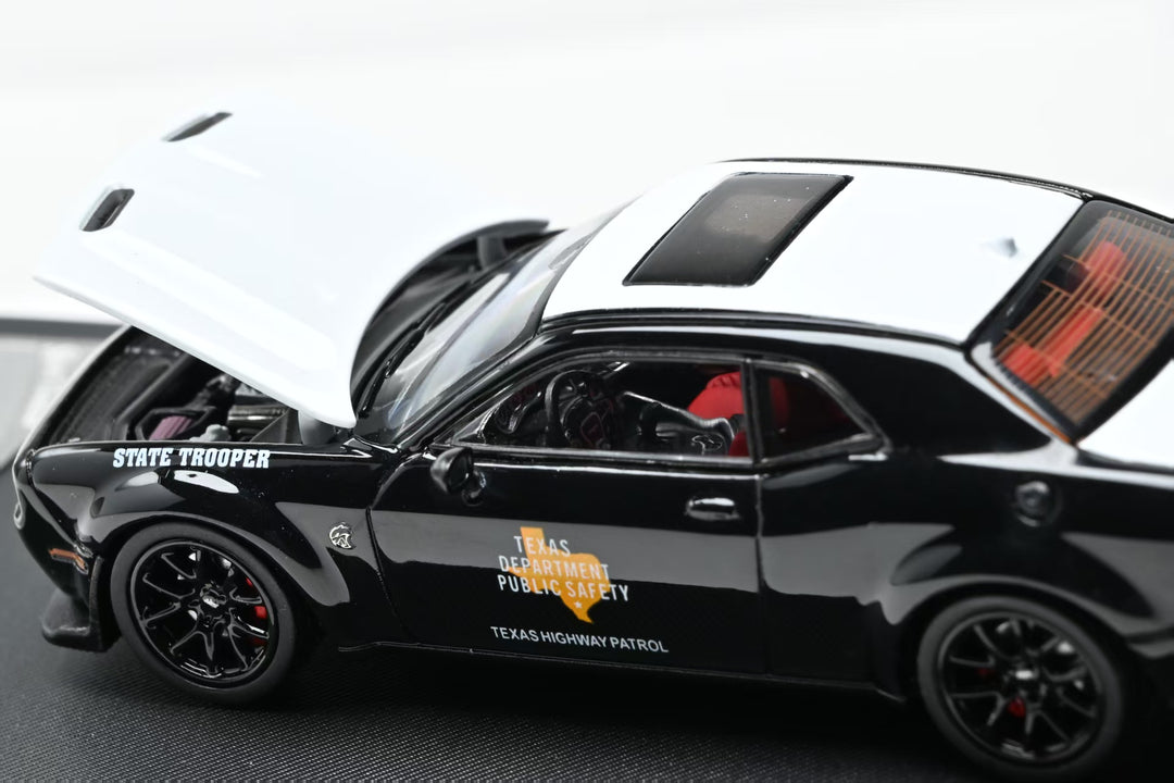 [Preorder] Stance Hunters 1:64 Dodge Challenger Hellcat SRT Hellcat Texas State Trooper Livery