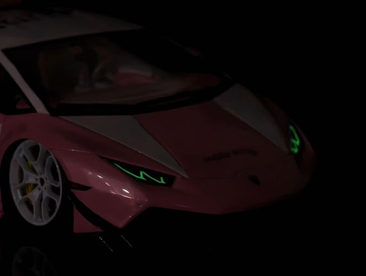 Preorder] MCM 1:18 1962 Lamborghini Cartelfunds LP610-4 Twin-Turbo