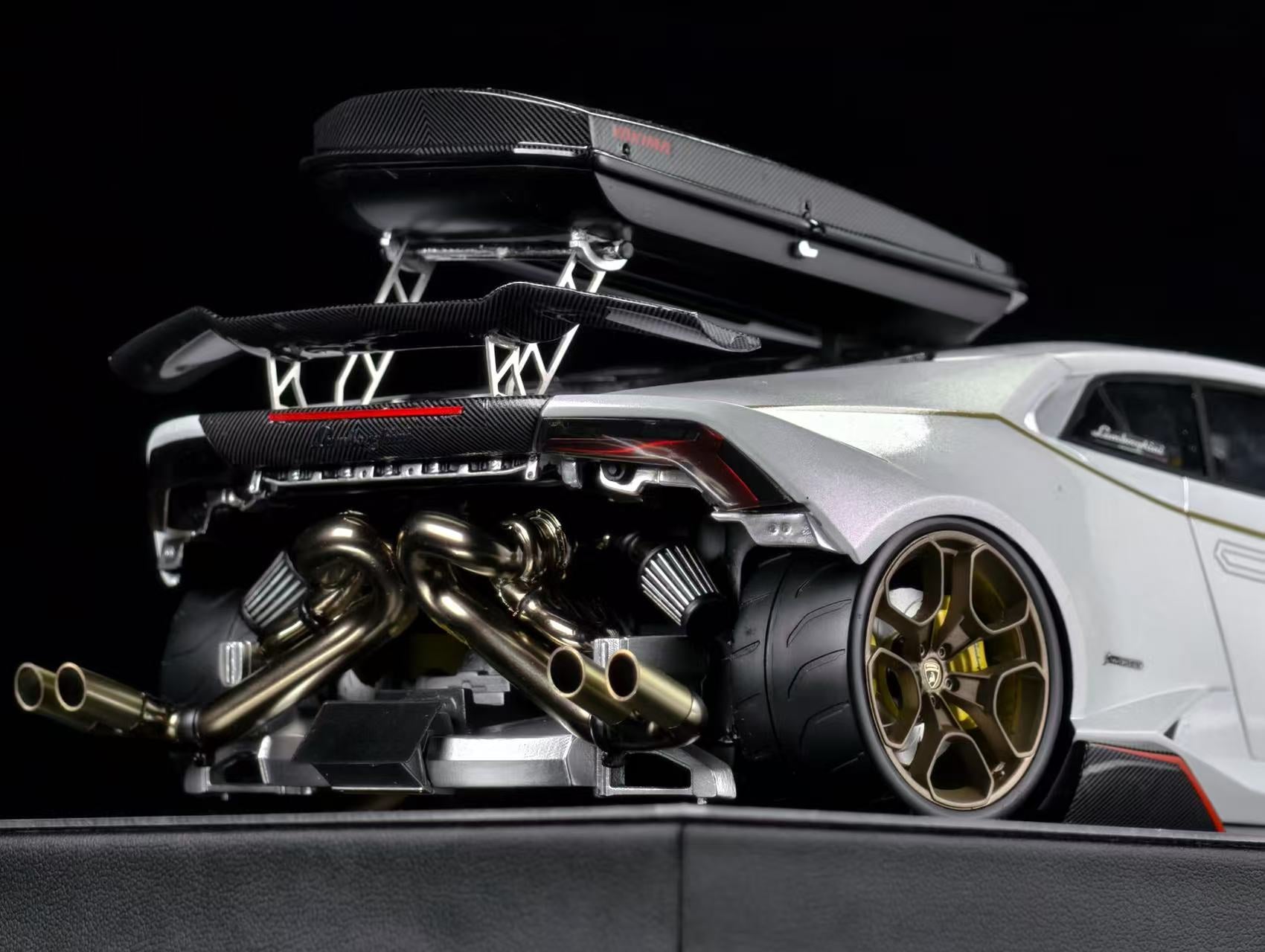 Preorder] MCM 1:18 1962 Lamborghini Cartelfunds LP610-4 Twin-Turbo