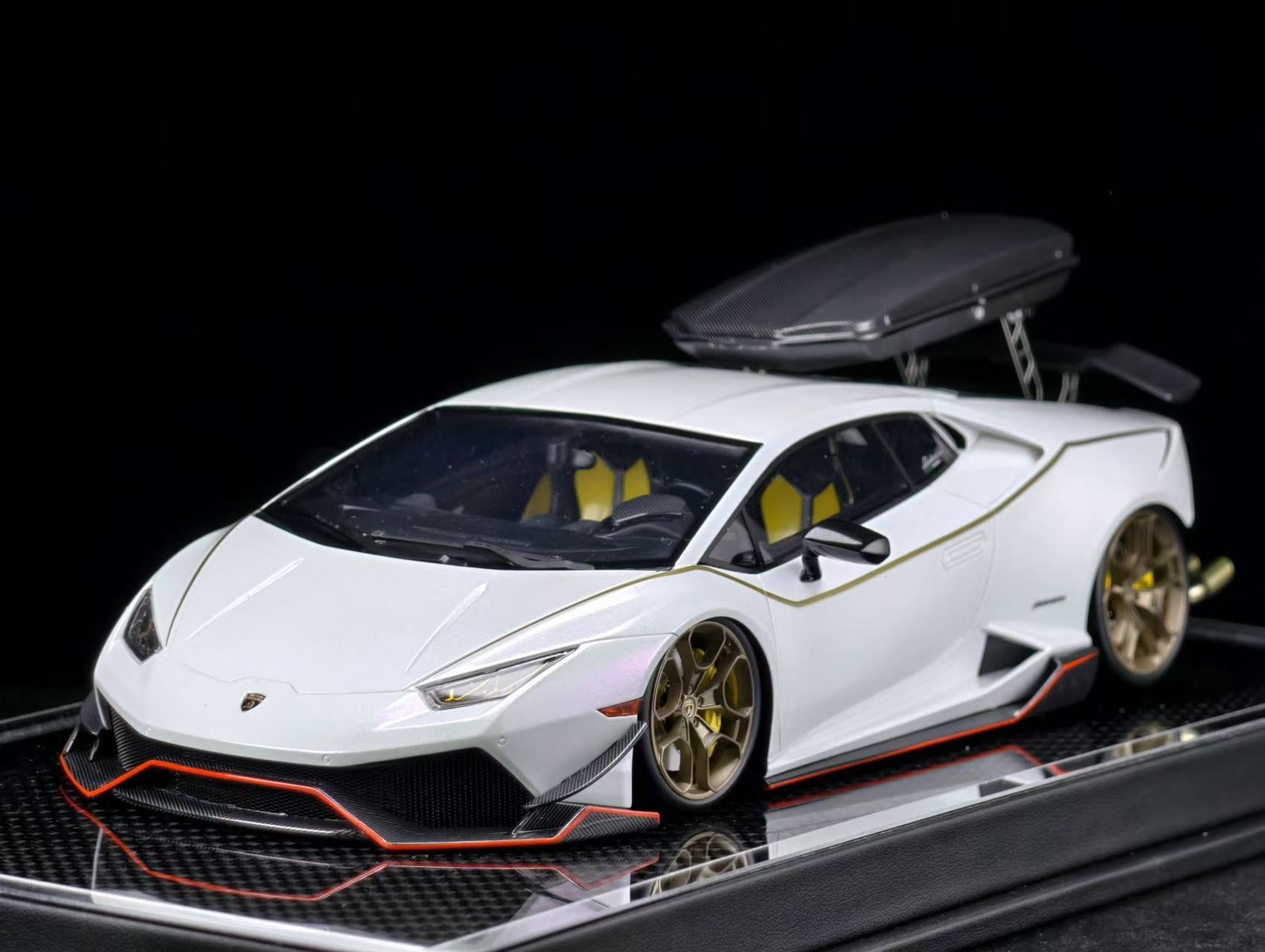 Preorder] MCM 1:18 1962 Lamborghini Cartelfunds LP610-4 Twin-Turbo