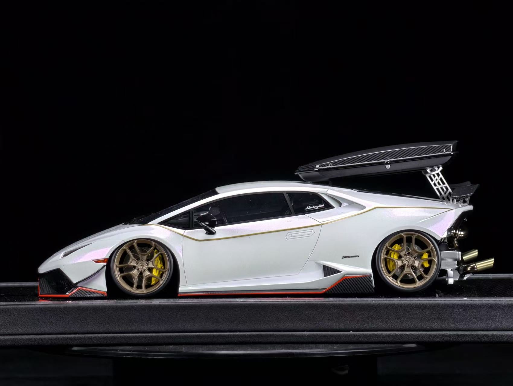 Preorder] MCM 1:18 1962 Lamborghini Cartelfunds LP610-4 Twin-Turbo