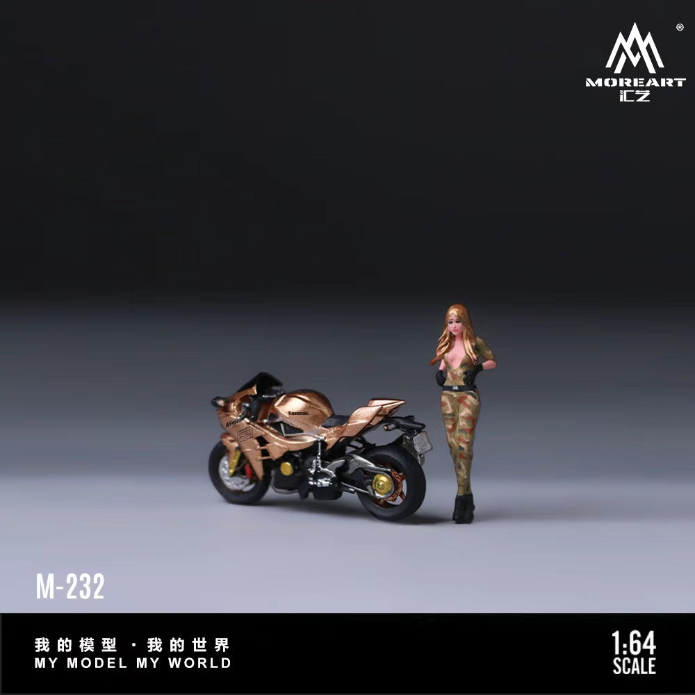 [Preorder] MoreArt 1:64 Kawasaki Golden 63 camouflage outfit for blonde female motorcycle figurine set MO222232