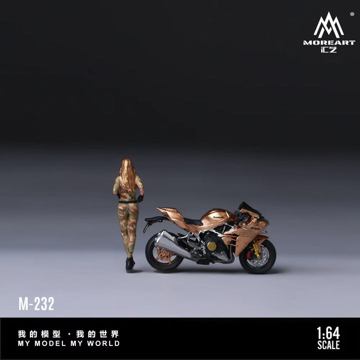 [Preorder] MoreArt 1:64 Kawasaki Golden 63 camouflage outfit for blonde female motorcycle figurine set MO222232