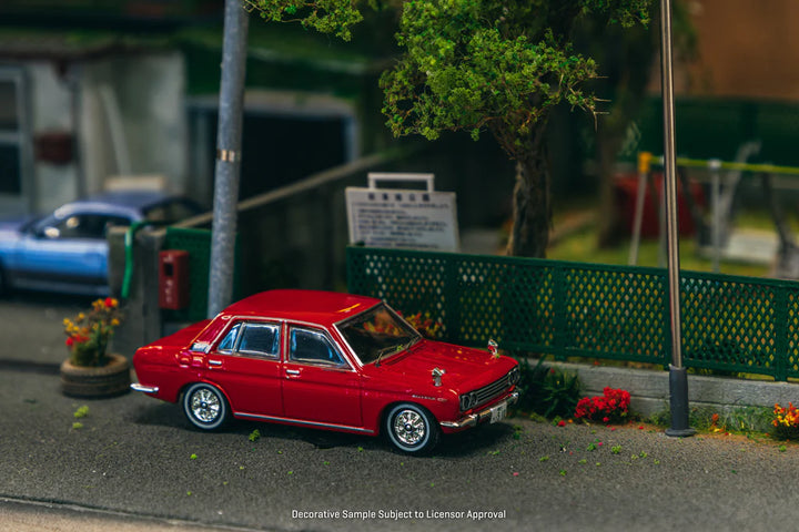 Tarmac Works 1:64 Datsun BLUEBIRD 1600SSS (P510) Red