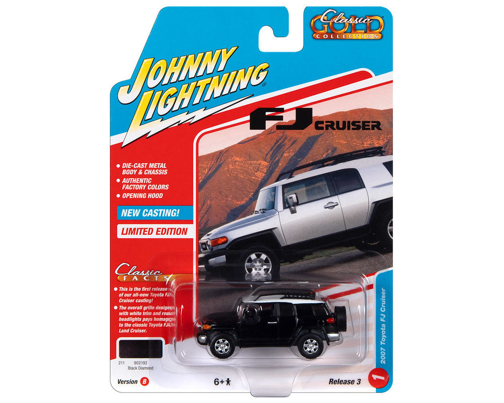 Johnny Lightning 1:64 Classic Gold 2022 Release 3 Version B – 2007 Toyota FJ Cruiser – Black