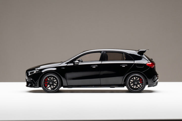 Kiloworks 1:18 Mercedes-Benz AMG A45 S Black LHD