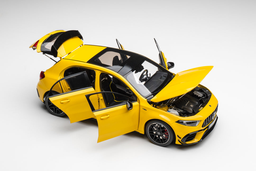 Kiloworks 1:18 Mercedes-Benz AMG A45 S Yellow LHD KLW000304