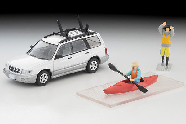 TLVN Tomica Limited Vintage Neo 1:64 SUBARU FORESTER Custom with Kayak, figure LV-N328b