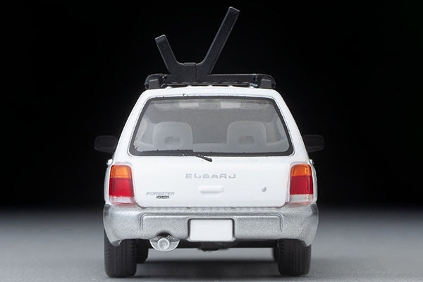 TLVN Tomica Limited Vintage Neo 1:64 SUBARU FORESTER Custom with Kayak, figure LV-N328b
