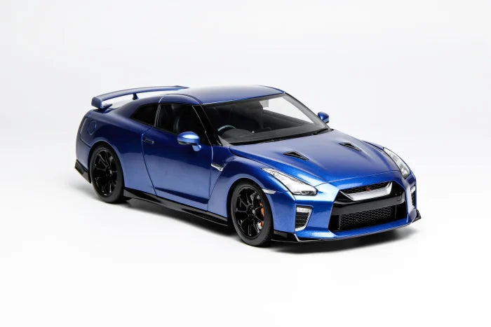 MOTORHELIX 1:18 Nissan GT-R(R35) Track Edition Engineered By NISMO 2020 M83504/M83505