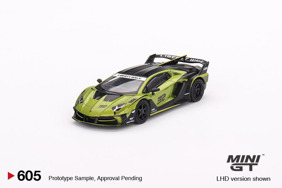 Mini GT 1:64 LB-Silhouette WORKS Lamborghini Aventador GT EVO Lime MGT00605