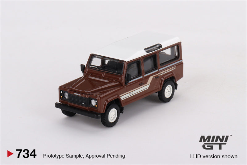 Mini GT 1:64 Land Rover Defender 110 1985 County Station Wagon MGT00734