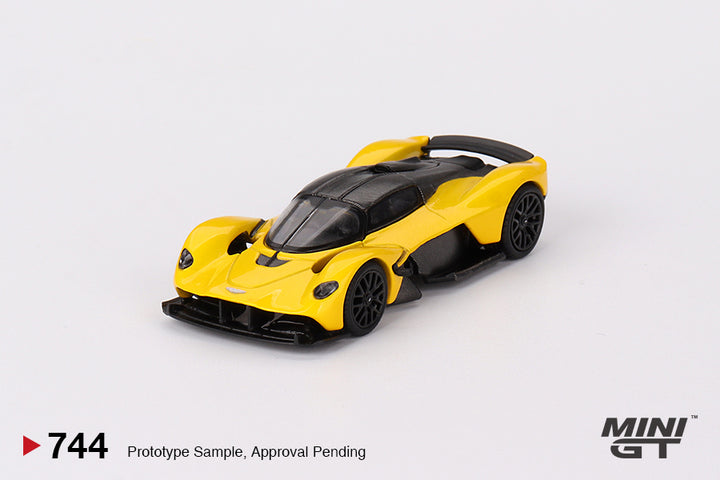 Mini GT 1:64 Aston Martin Valkyrie Sunburst Yellow MGT00744