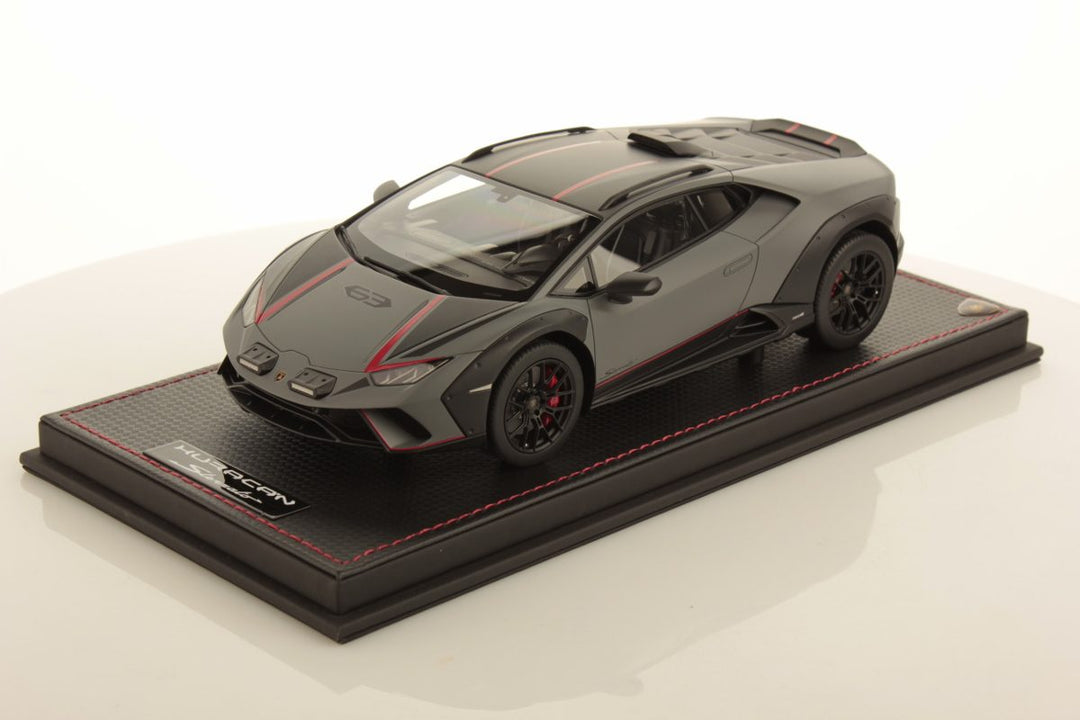 [Preorder] MR Collection 1:18 Lamborghini Huracan Sterrato (Grigio Vulcano)