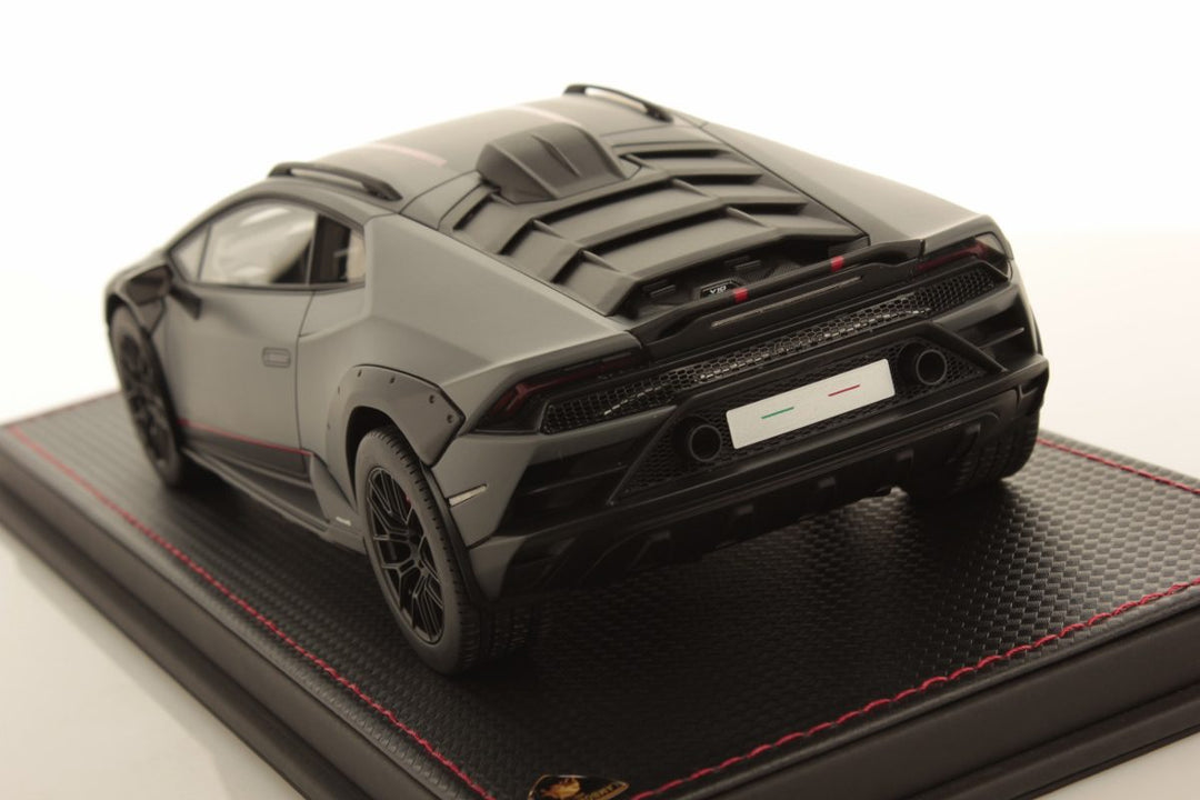 [Preorder] MR Collection 1:18 Lamborghini Huracan Sterrato (Grigio Vulcano)