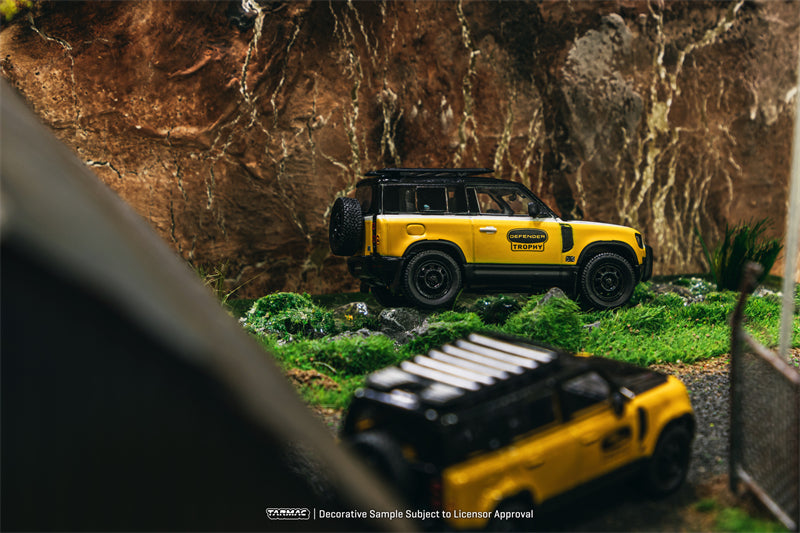 Master 1/64 Land Rover Defender 90 Camel Cup Diecast Toys Car Master 1/64 Land Rover Defender 90 Camel Cup Diecast Toys Car
