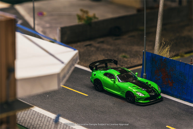 [Preorder] Tarmac Works 1:64 Dodge Viper ACR Extreme Green Metallic