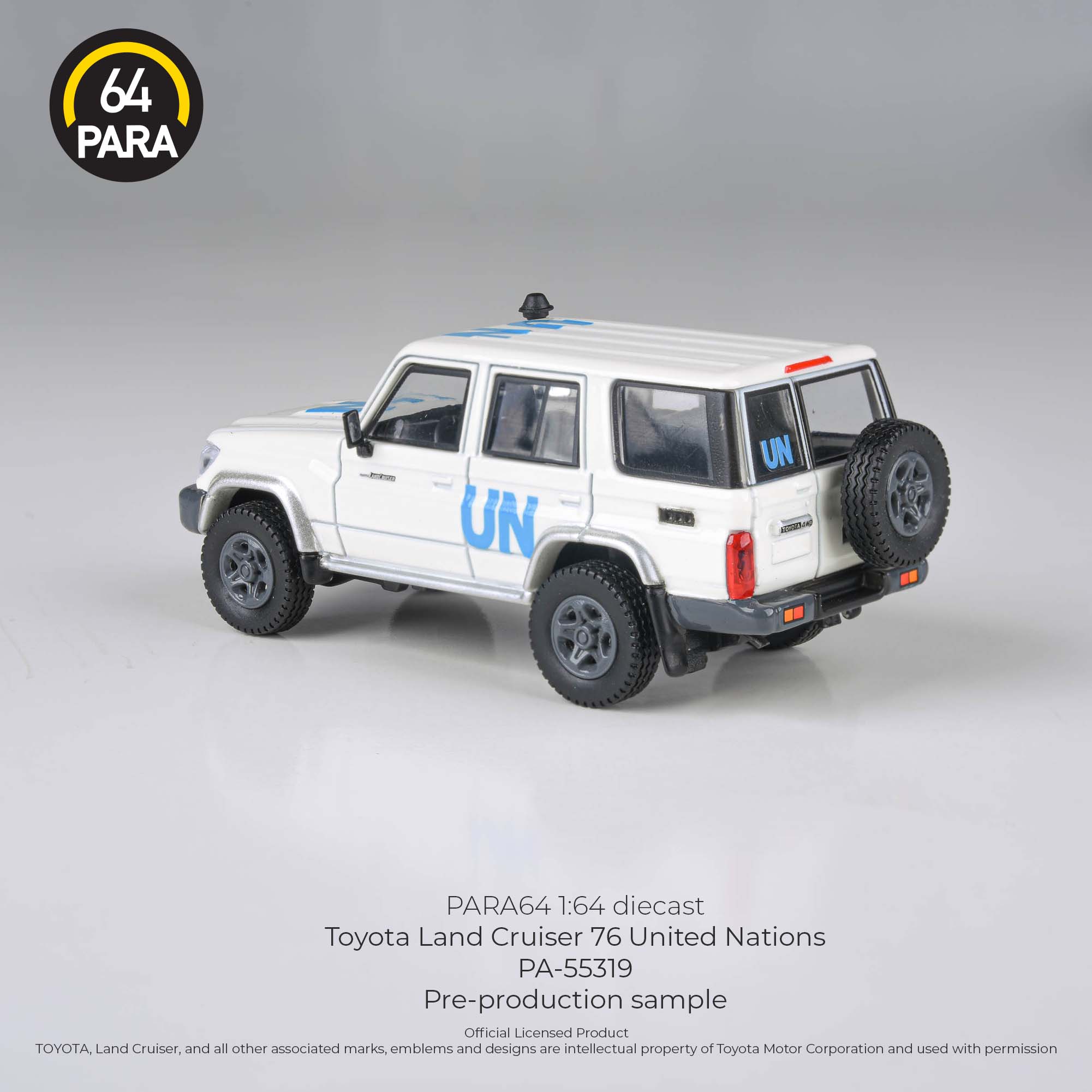 [Preorder] PARA64 1:64 2014 Toyota Land Cruiser LC76 United Nations LHD