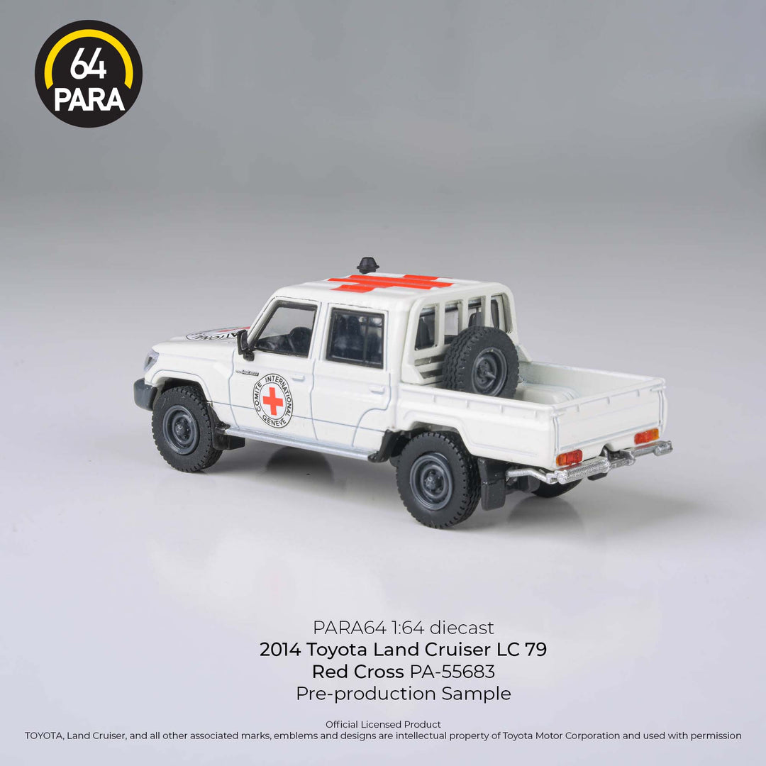 PARA64 1:64 2014 Toyota Land Cruiser Double Cab Pickup LC79 Red Cross LHD