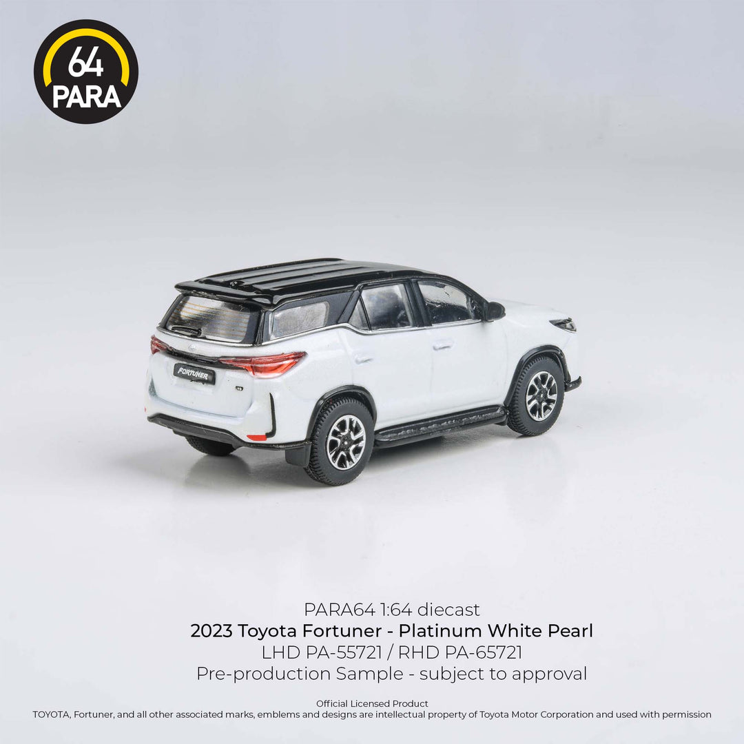 [Preorder] PARA64 1/64 2023 Toyota Fortuner Platinum White RHD (Philippines exclusive)