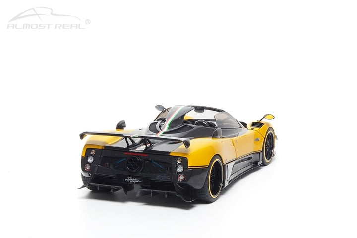 [Preorder] Almost Real 1:18  Pagani Zonda Cinque Roadster - 2009 - Giallo Ginevra 850613001