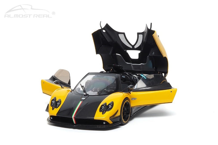 [Preorder] Almost Real 1:18  Pagani Zonda Cinque Roadster - 2009 - Giallo Ginevra 850613001